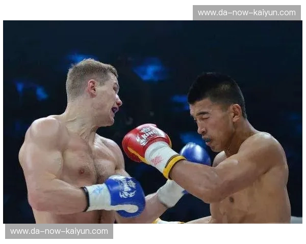 冰封与烈焰的绝响：白近斌与“美丽死神”的格斗美学巅峰对决